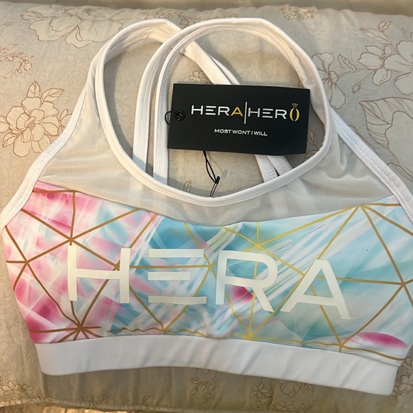 Hera x Hero Women's Seamless X Back Sports Bra in Pink /White Color NWT - Picture 1 of 9